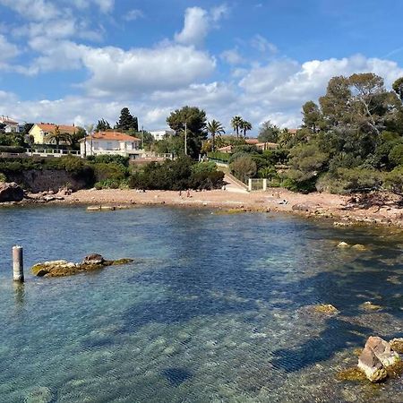 Appartement Bord De Mer - St Raphael Corniche D'Or Saint-Raphael  Bagian luar foto