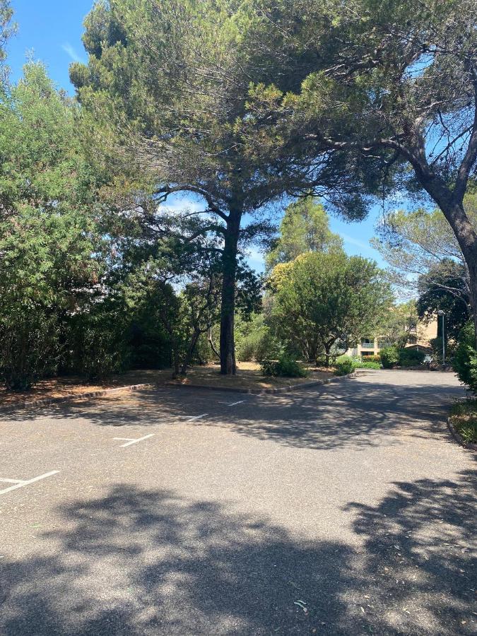 Appartement Bord De Mer - St Raphael Corniche D'Or Saint-Raphael  Bagian luar foto